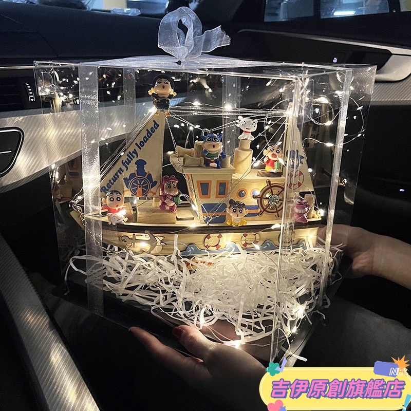 【免運台灣出貨】限時下殺 蠟筆小新 代寫賀卡 系列手辦 玩偶公仔 盲盒擺件 送女朋友女生 生日禮物 畢業禮物