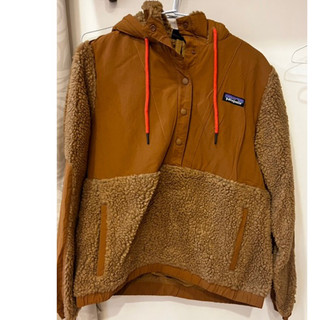 近全新 Patagonia 駝色 連帽衛衣上衣泰迪熊毛 尺寸XS