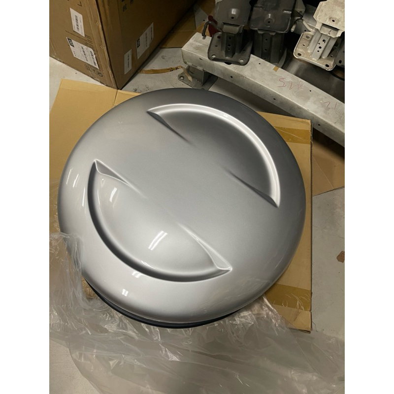 CRV-2代03-04年備胎外蓋.銀色全新品