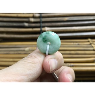 【禾賢行】天然翡翠.緬甸玉.淺綠飄綠花平安扣/平安圓滿.手工精雕墬子.項鍊.玉珮.241104A60