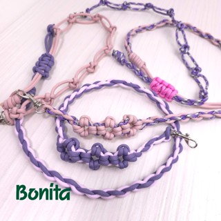【Bonita 手作館】4mm傘繩/988-4302-可調節長短/純手工編織/三朵小花長版手機背帶繩【現貨】