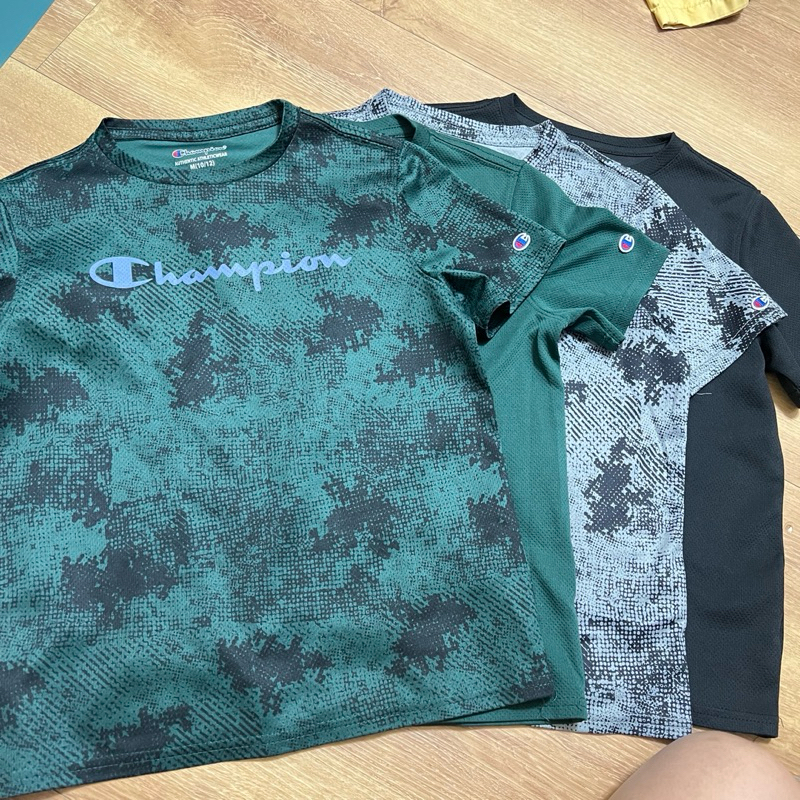 二手-雙胞胎男童-Champion 夏季短袖排汗衫-4件一起帶