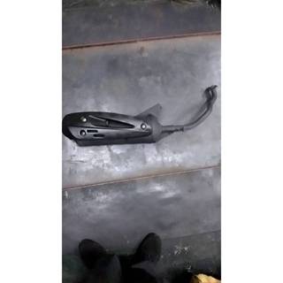 光陽 賓士 125 中古 排氣管 （化油器板） 公司 --有整理的價錢1500 沒有整理的價錢1000
