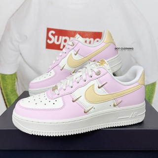 NIKE AIR FORCE 1 07 LX 白粉 小金勾 立體小勾 芭比粉 IB2574-600 炫雅 DOT聚點