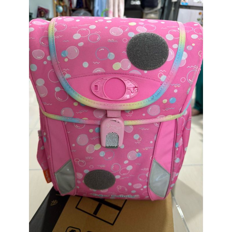 Tiger family國小書包 二手書包