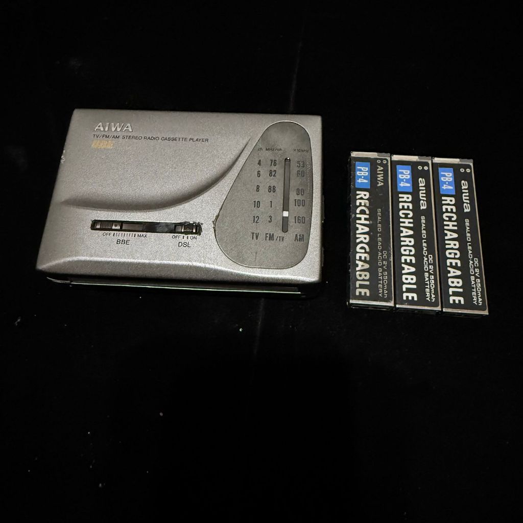 二手 未測試當故障品賣 AIWA 愛華 HS-RL50 隨身聽 錄音機 / lo