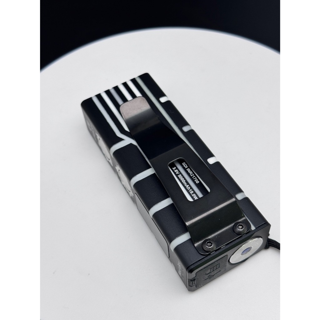 Lumintop Moonbox v2.0 10000lm 210m 電筒