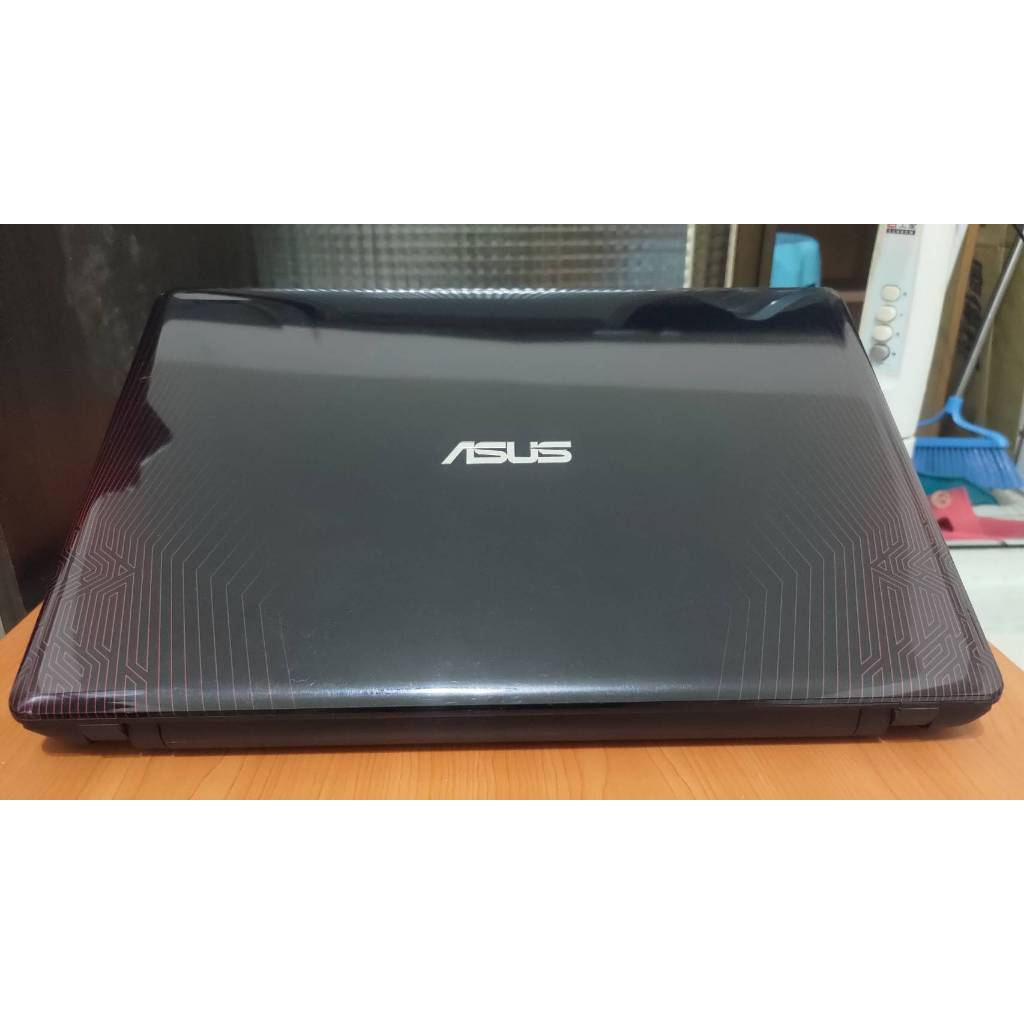 ASUS X550V 15.6吋(i7-6700HQ-12G-1T HDD-250G SSD-950M)