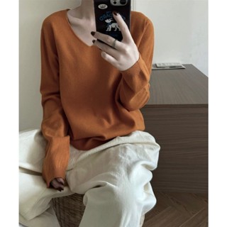 Gray灰 | V領柔軟親膚針織上衣 簡約寬鬆 秋冬針織 女生上衣 顯瘦 親膚針織 百搭 臺灣出貨 電子發票 9231