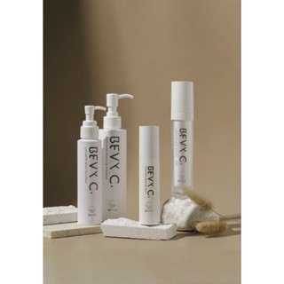 全新 Bevy C 光透煥白妝前保濕精華