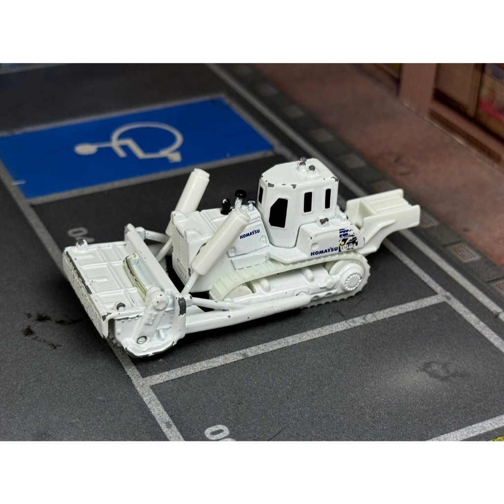 TOMICA-A08-無盒戰損-D85MS 地雷掃除機-白