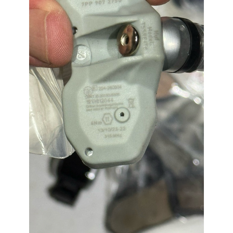 VAG集團（VW、Audi、Porsche)胎壓氣嘴 315頻 副廠