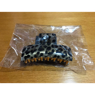 黑色豹紋鯊魚夾 claw clip