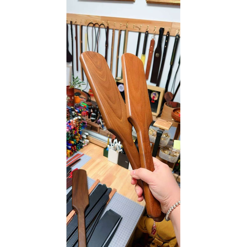 【KKsp道具雜貨店】*星月黃檀小槳板* 木製拍 Sp 打屁股 懲罰工具 處罰 實踐工具