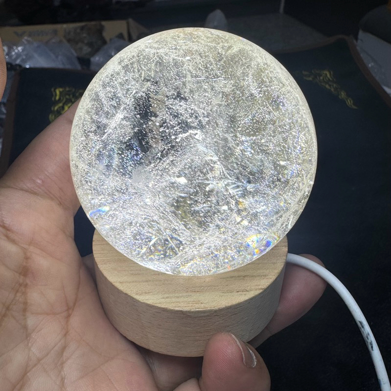 E688 性價比超高 6.5公分 蝴蝶彩 黃水晶球 水晶球 附燈座 擺件 礦標 原礦 球