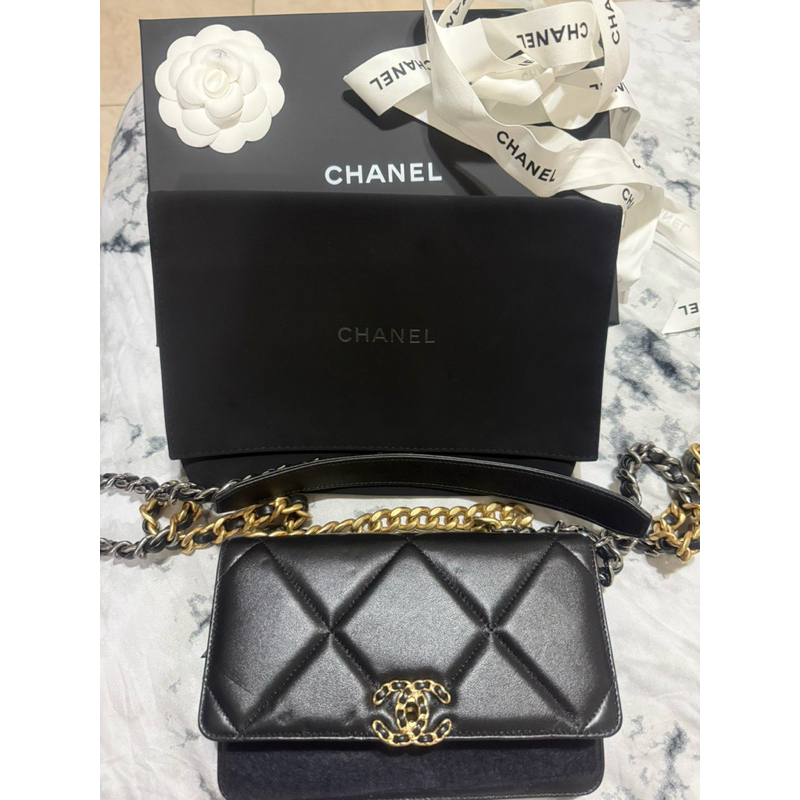 CHANEL 19 鍊帶皮夾 WOC wallet on chain 全新全配 未使用過