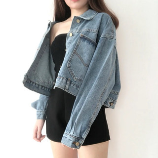 pocketed cropped denim jacket