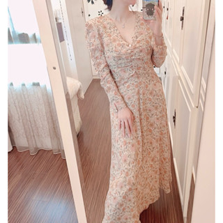 歐美專櫃品牌Mango MNG唯美浪漫滿載百花女神花柄深V領抓褶性感低胸深V古典抓皺公主長袖典雅貴氣雪紡絲女神雪紡長洋裝