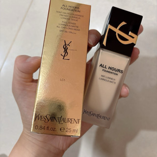 全新【YSL】恆久完美無瑕持妝粉底、Y粉底刷