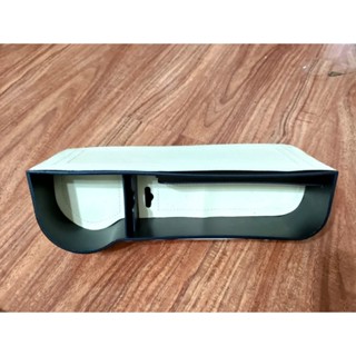 《只愛夾娃娃機小舖》全新.娃娃機商品~汽車座椅縫細皮革收納盒.皮革置物盒