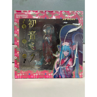 港版 無證 初音未來 花色衣 巨無霸 美少女 公仔 和服 新春