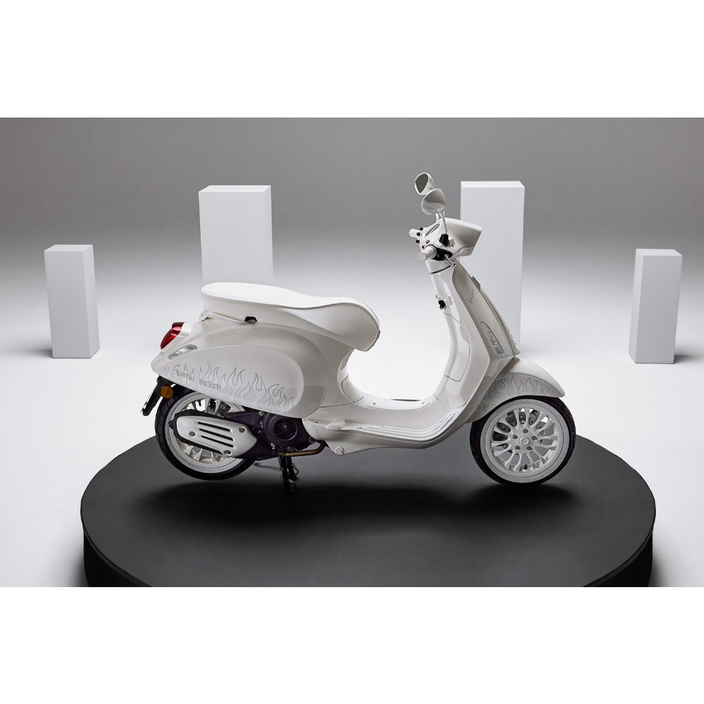 Vespa Justin Bieber 原廠車身貼紙 衝刺 偉士牌 小賈聯名款 偉士牌