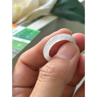 內徑17.9，國際戒圍14，H970，玉到愛，冰白翡翡翠戒指（戒圈），附陸證，完美無紋，保證緬甸玉A貨翡翠