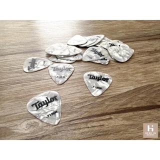 ▶合音樂器行◀ 全新 Taylor Celluloid 351 White Pearl 0.71mm 單片 Pick