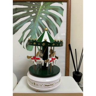 哈根達士聖誕節限量旋轉木馬音樂盒（附盒）