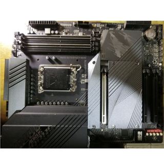 技嘉 Gigabyte Z690 AORUS ELITE DDR4保固內 主機板