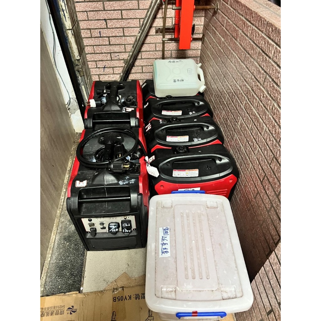 《台北發電機出租》 迅雷發電機 2450型 靜音發電機租借 發電機出租 小型發電機出租