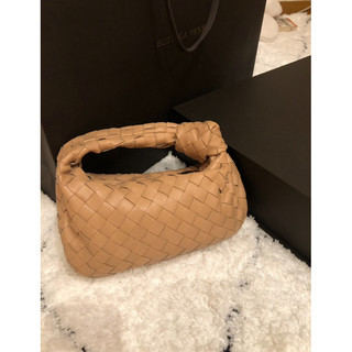 Bottega Veneta mini Jodie 奶茶色 8成新