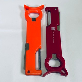 [沐沐屋]多用途露營刀 小工具 開瓶器 削皮器 剝橙器 水果刀^0121"