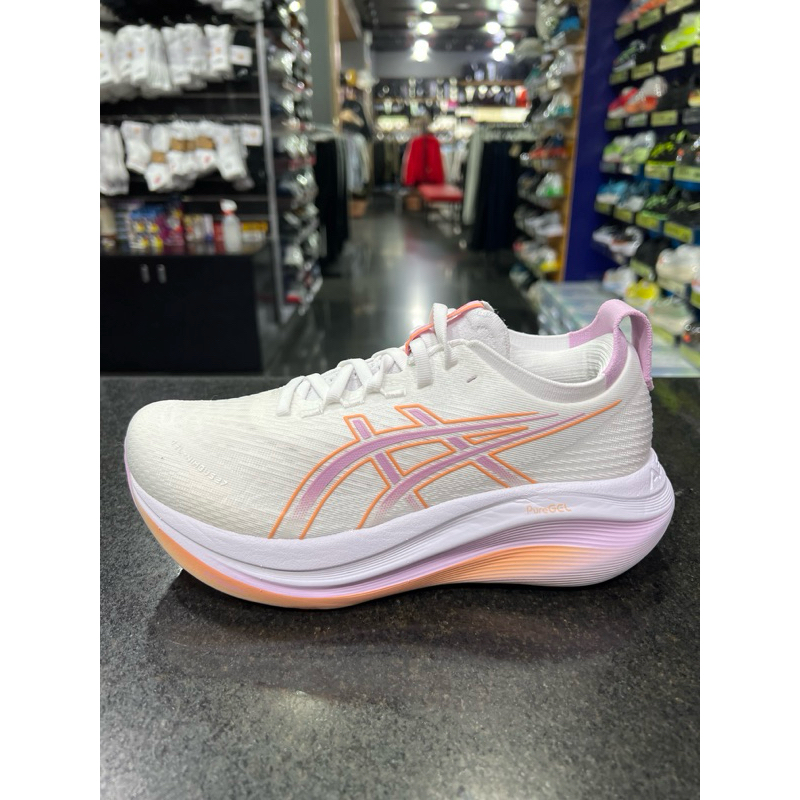 ASICS GEL-NIMBUS 27 (D) 女款 寬楦 緩衝型 慢跑鞋 1012B752-101 白橘粉
