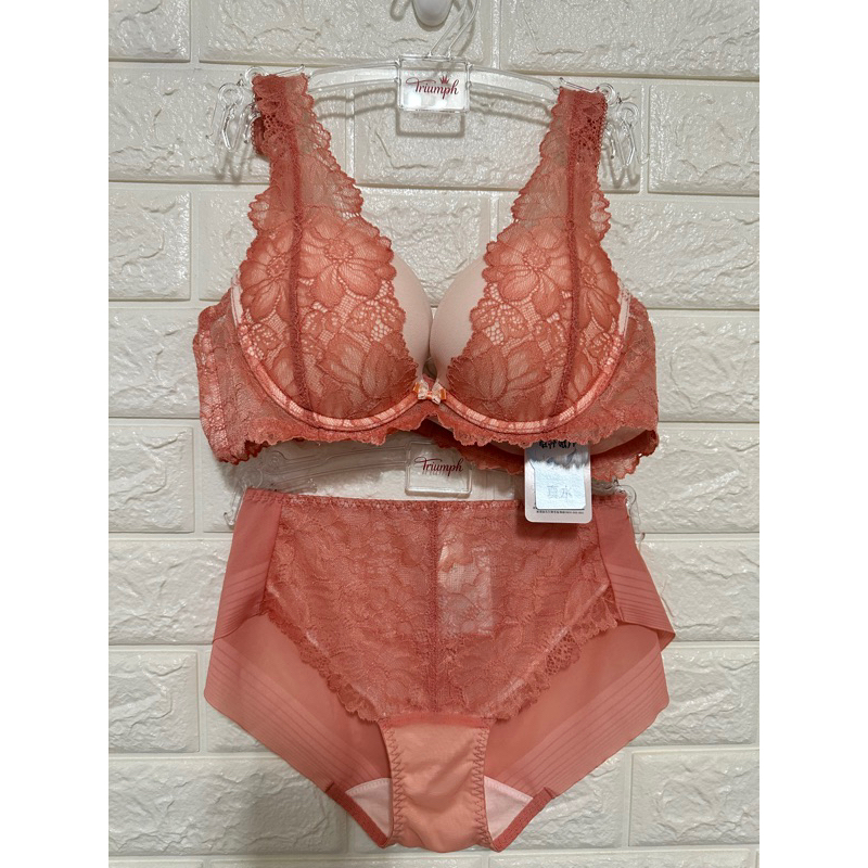 降價款✔️Ladies蕾黛絲-Kiss Me More真水罩杯內衣/甜美蜜桃/性感紫黑