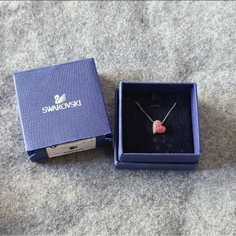 SWAROVSKI 粉紅愛心項鍊（二手）
