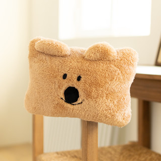 🇰🇷 𝟮𝟬𝟬𝟭._𝘀𝘁𝗼𝗿𝗲現貨+預購 Dinotaeng Quokka 毛絨車用頸枕 抱枕 絨毛頭枕 車上靠枕 軟墊