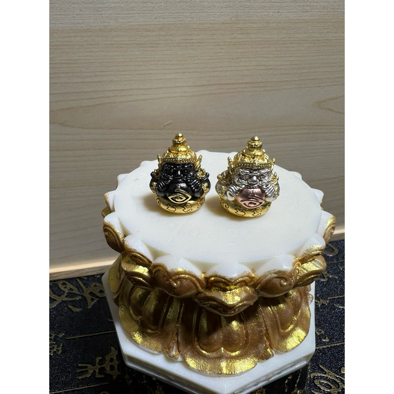 石逐金彩-路翁小拉胡天神