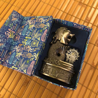 ［二手］新加坡紀念品 魚尾獅擺飾品 水果叉組 藝術擺飾品 新加坡收藏品