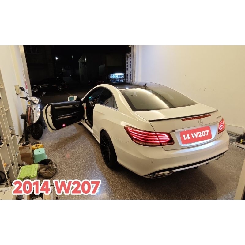 2014年賓士W207 E200改裝一鍵啟動+新賓士遠程啟動鑰匙＋免摸門自動感應上鎖解鎖＋怠速不熄火下車鎖車