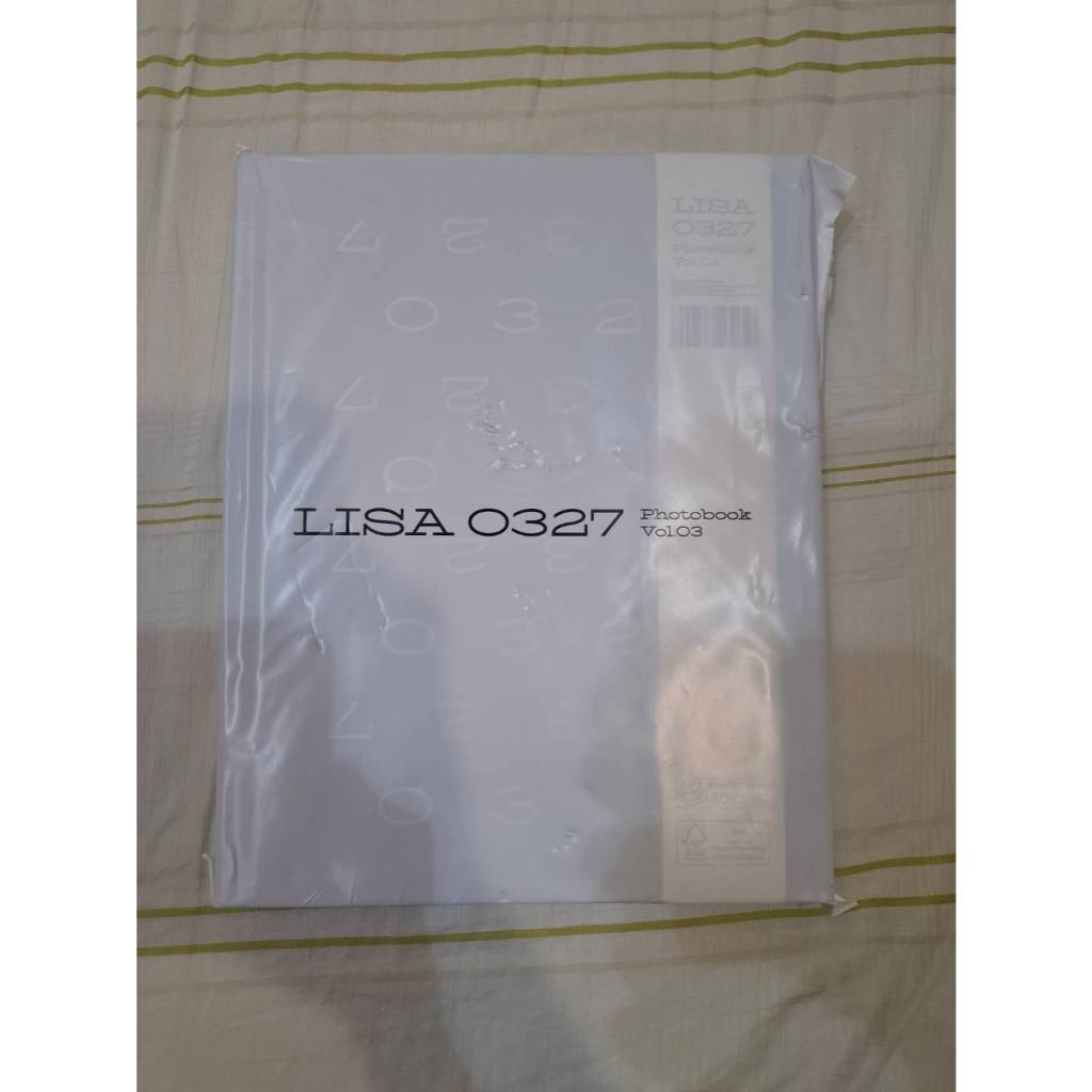 BLACKPINK LISA - 『 0327 PHOTOBOOK VOL.03 』寫真書