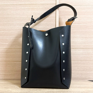 ｜二手｜小CK Charles & Keith 雙面肩背水桶包 附零錢長卡夾