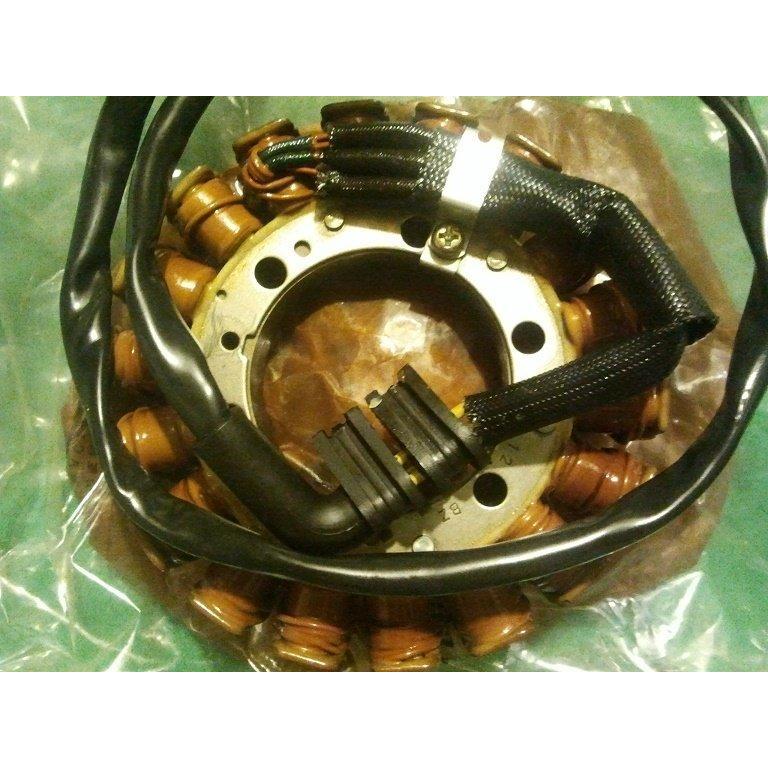 出價賣 SC40 CB1300 X4 發電線圈 電盤內仁