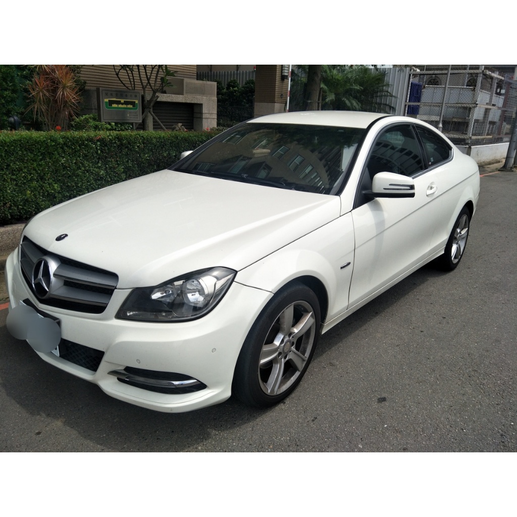 2012 BENZ C180 動感流線雙門跑車 稀有釋出 ~ 中古車二手車國產車進口車休旅車掀背車認證車商用車吉普車
