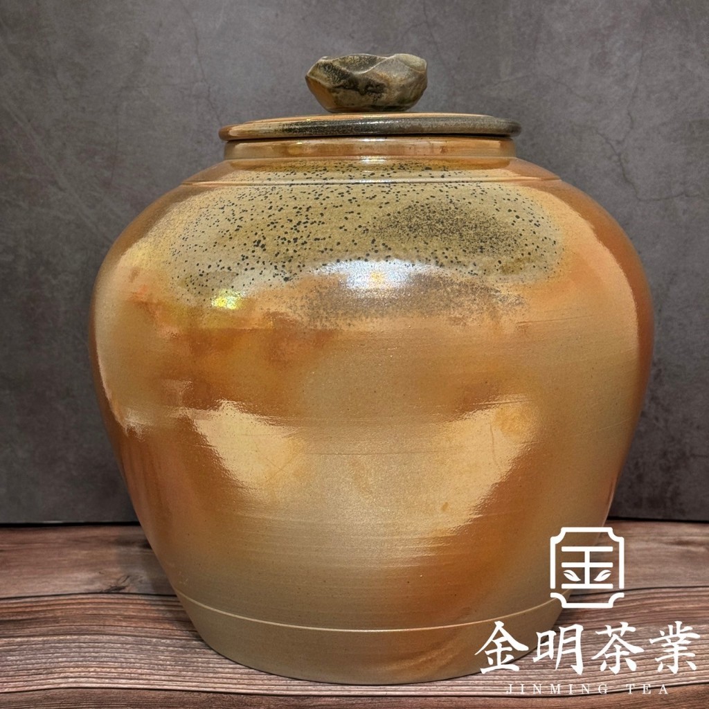 【金明茶業】台灣 柴燒 大茶倉 8斤裝  無上釉 普洱茶 陳年老茶 落款茶甕、茶倉、茶甕、老茶甕、紅茶甕、普洱甕