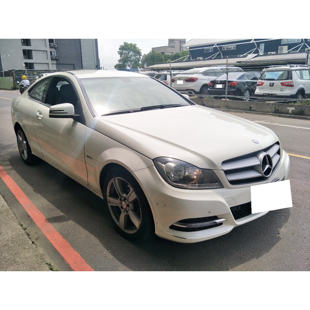 中古車 2012 賓士 雙門 C180 1.8L 白色 代步 專賣 一手 二手 自用 國產 進口 二門 三門 房車 轎車