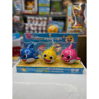 🤍Lai嚴選🤍韓國鯊魚寶寶家族唱歌玩具（3入組） 兒童玩具 聲音玩具 韓國玩具 韓國代購 唱歌玩具 可以磁吸排隊