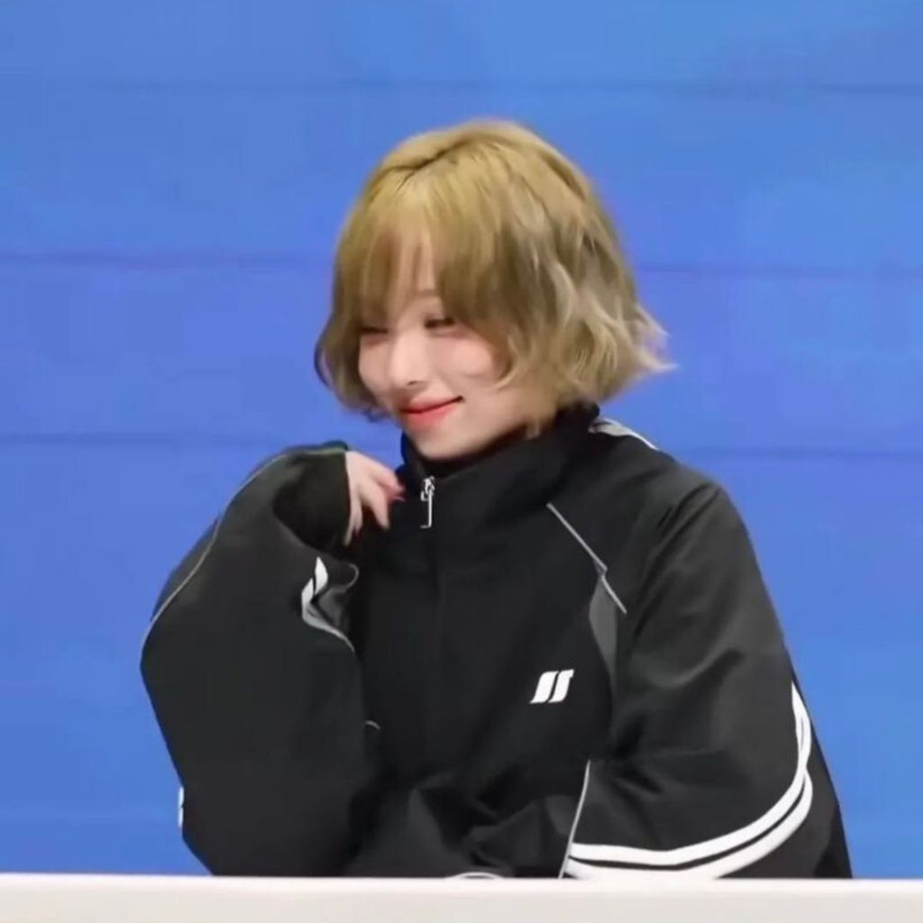 【青山選品】aespa winter 同款機能防風外套 金冬天同款