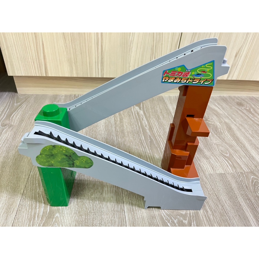 💚二手自有💚TOMICA 多美高速道路組極速彎道 零件 停車塔