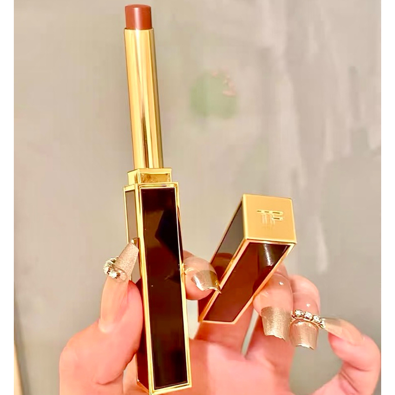 🔴現貨100 150 153 154 新極細黑管 Tom Ford 超模黑跟緞光唇膏152 151設計師高訂唇膏
